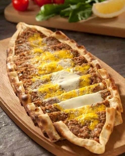 Kıymalı yumurtalı pide with egg at Pide Point, Louisville