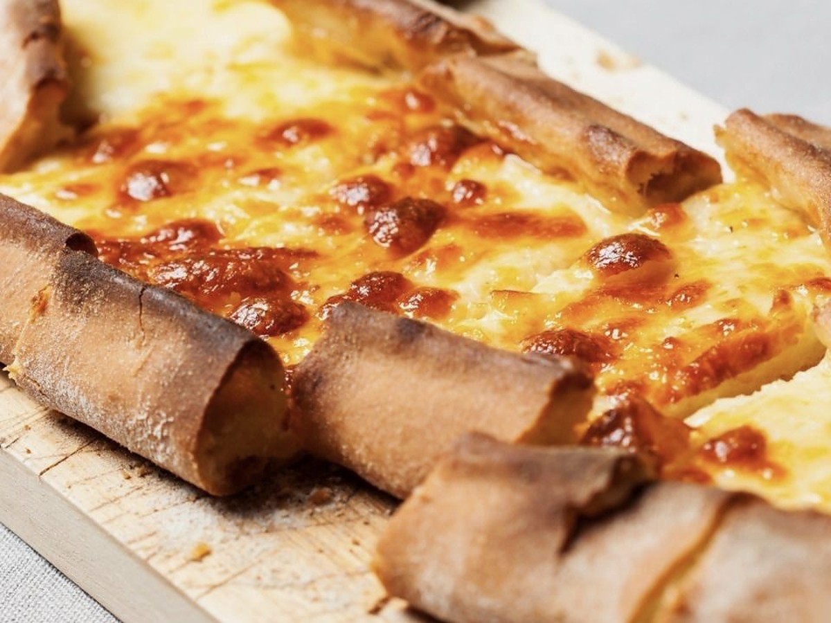 Peynirli cheese pide at Pide Point, Louisville